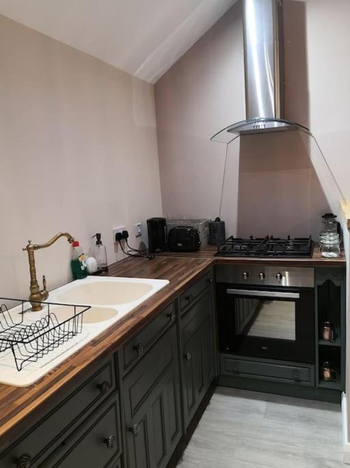 Converted Cattle Barn Overlooking Strangford Lough Newtownards Bagian luar foto
